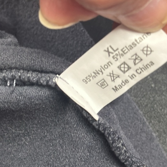 XL gray color sleeveless super duper soft top with padded lace over bust line - Picture 3 of 5